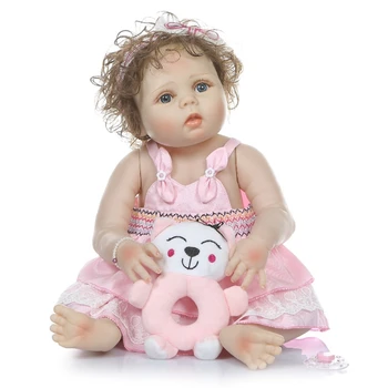 22in Reborn Baby Girl Lėlės Veiksmų Skaičius, Sąveika Žaislas, Minkštos Lėlės, Imitavimo, kad Atrodo Realus Akis-Atidaryti Garbanoti Plaukai